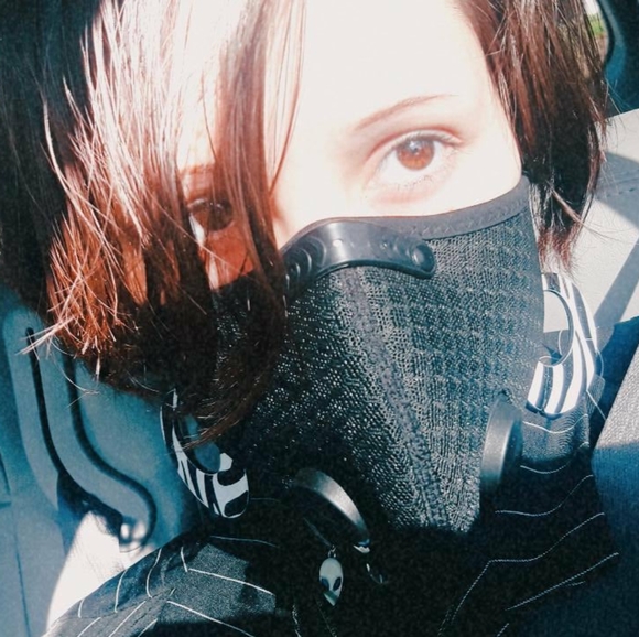 Meet the Posher - Picture 3 of 4